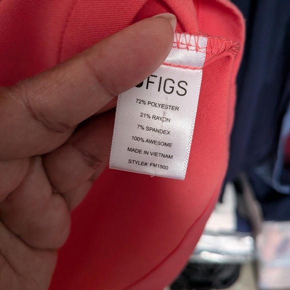 Figs Men's Leon Scrub Top Coral XS - Picture 6 of 6